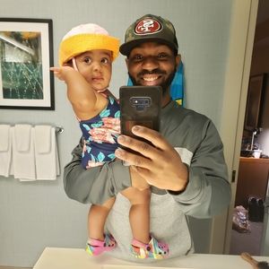 Meet your Posher, Charles